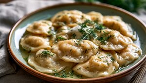 Вкуснее, полезнее и сочнее мяса и курицы: как самому слепить рыбные пельмени, которые не развалятся при варке