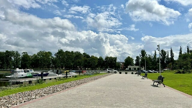В Полесске облагородили первые 38 метров возле понтонного причала