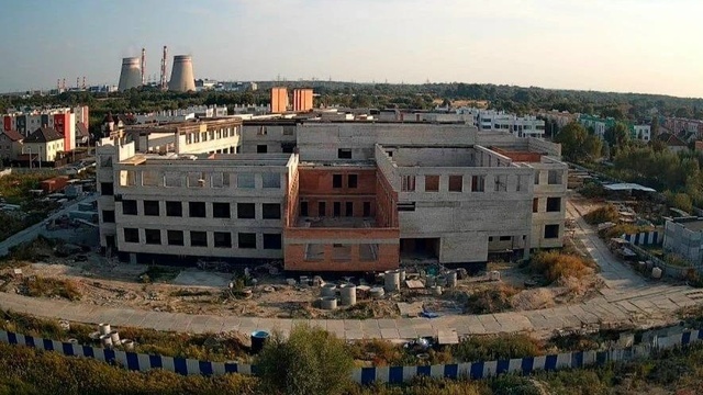 Школу на Левитана откроют через два года