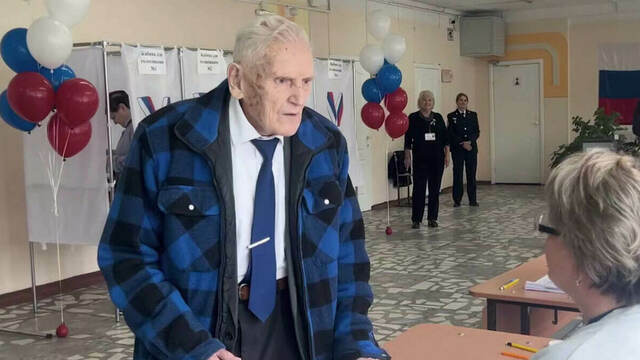 В Кузбассе 100-летний участник взятия Кёнигсберга проголосовал на выборах в Госдуму