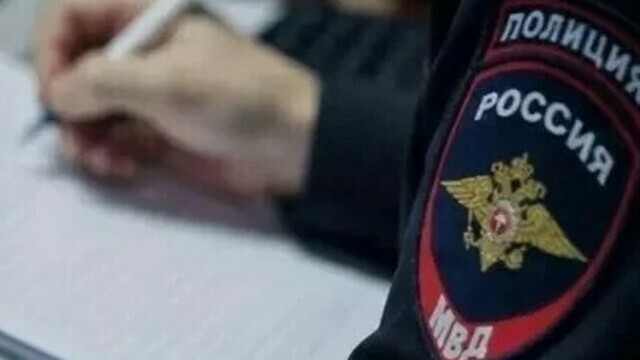 Калининградскую школьницу, заказавшую одежду в интернете, обманули мошенники