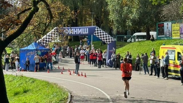Музыка, поддержка и 4 километра: в Калининграде прошёл «Кросс нации»