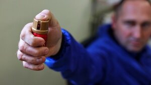 В Светлогорске парень не оценил шумного незнакомца у бара и брызнул ему газом в лицо