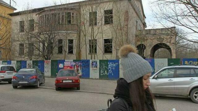 Суд частично поддержал администрацию Калининграда в истории со зданием на Грекова, 10