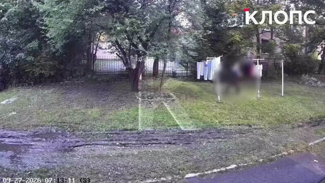 Днём и ночью за бельём: мужчина со странным хобби оставил без трусов жильцов дома в центре Калининграда (видео)
