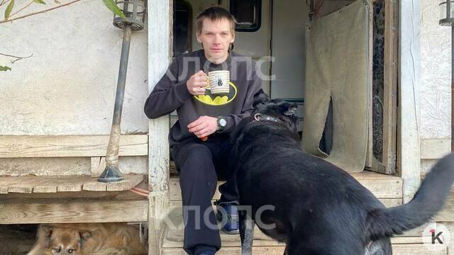 33-летний отшельник из Петербурга, живший в палатке на окраине Калининграда, получил работу и кров (фото) 