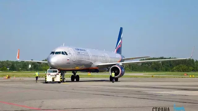 Часть рейсов задерживается в «Храброво», четыре вылета в Москву отменили
