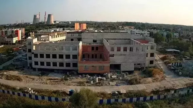 Ждать три года: проект школы на Левитана начали заново