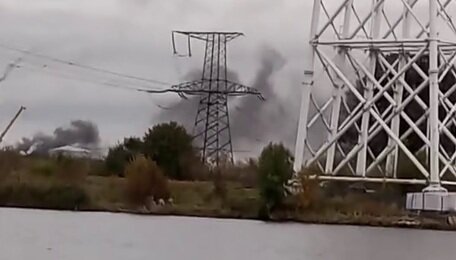 Дышать нечем, но по отчётам всё в порядке: жители Прегольского продолжают жаловаться на едкий дым (видео)   