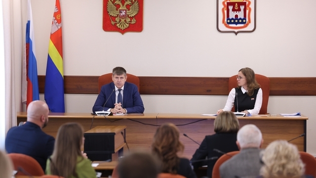 «Единая Россия» поддержала выделение дополнительных средств на социальную сферу региона 