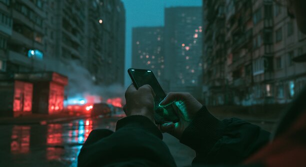 Днём работала на госслужбе, ночью крутила закладки: исповедь 25-летней калининградки, прошедшей через наркобизнес и запои  