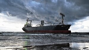 В Москве формируют рабочую группу по ситуации с сухогрузом в Янтарном — Беспрозванных  