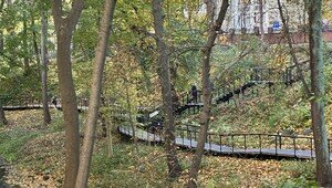 После нескольких лет ожидания в Калининграде открыли сквер вдоль ручья на Брамса