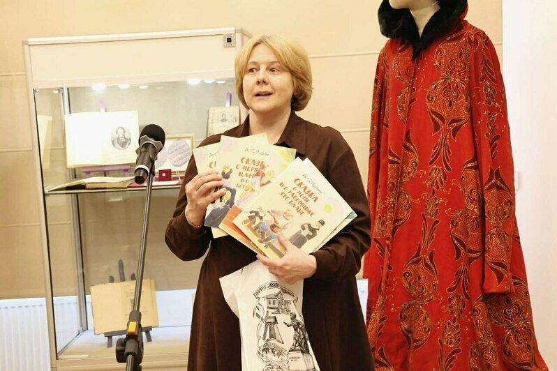 «Ох, тяжела ты, шапка Мономаха»: в Калининград привезли 24 уникальные иллюстрации к пушкинскому «Годунову» - Новости Калининграда | Фото: Калининградский областной историко-художественный музей