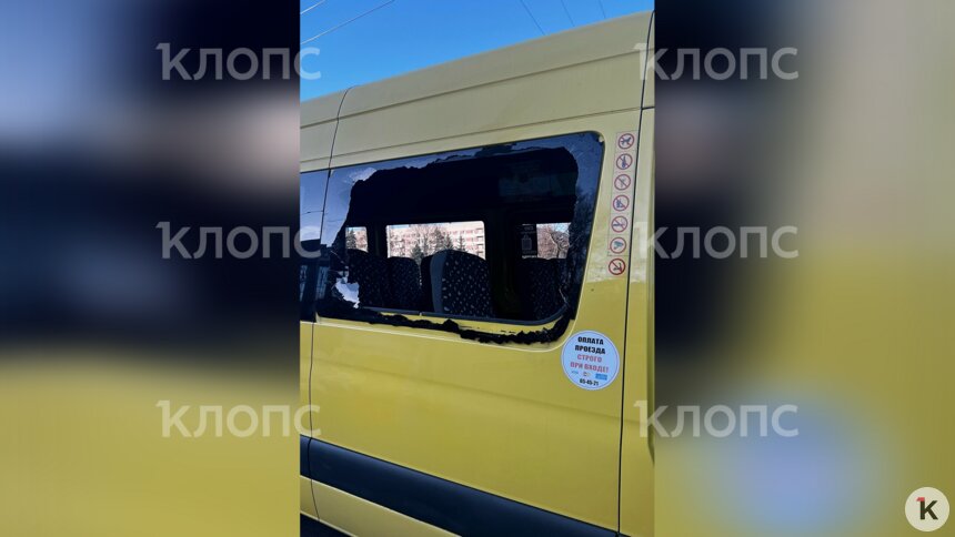 Осколки стекла полетели на пассажиров | Фото: Анна 