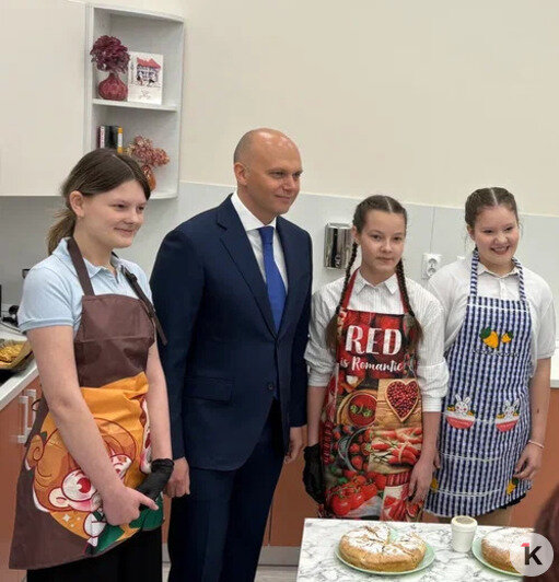 В Калининграде после 15 месяцев ремонта открылась похорошевшая до неузнаваемости школа №4 (фото)   - Новости Калининграда | Фото: София Сафронова / «Клопс»