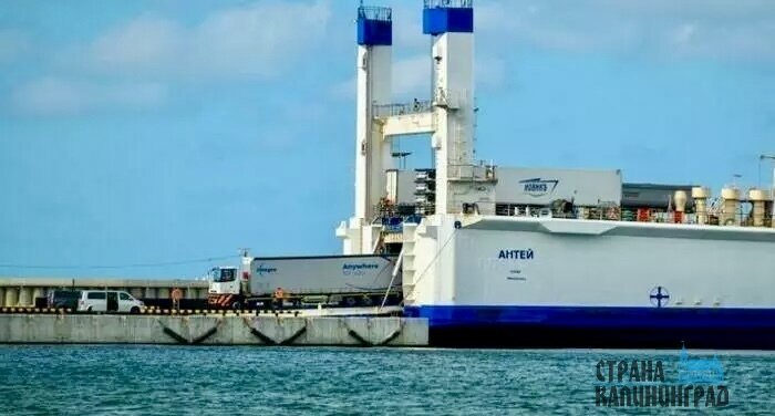 Большая часть грузов к нам идет по морю | Фото: архив "СК"