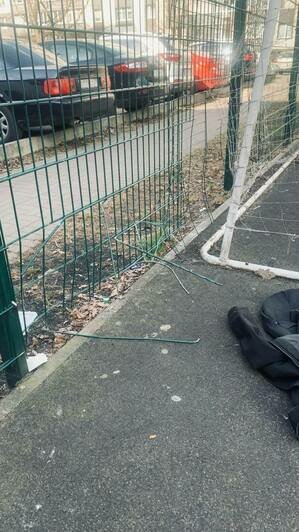 Детская площадка расположена на ул. Мариупольской, 3-9 | Фото: Татьяна Завьялова