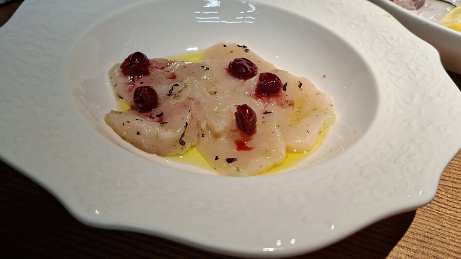 Туристов с Крайнего Севера в Калининграде удивили деревья с зелёными шариками, мороженое с рыбой и янтарные тараканы - Новости Калининграда | Фото: личный архив героинь публикации