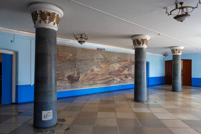 Работа огромная и занимает всю стену | Фото: Нина Михеева, группа "Наследие стен" в "ВКонтакте"