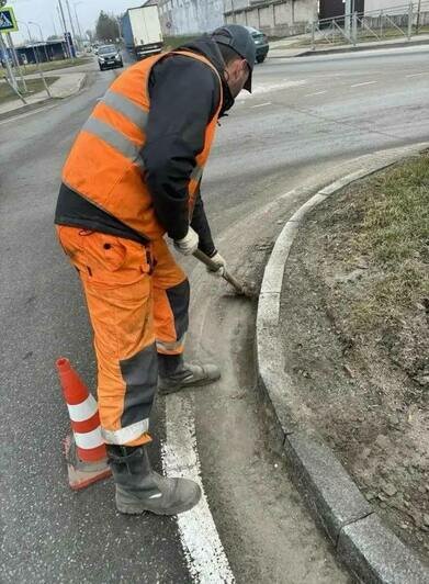 До конца апреля с дорог Калининградской области уберут всю зимнюю грязь — губернатор - Новости Калининграда | Фото: канал губернатора Калининградской области Алексея Беспрозванных / Телеграм