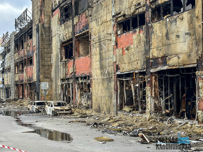 Чудом удалось избежать жертв. На следующий день после пожара. | Фото: Александр Мелехов