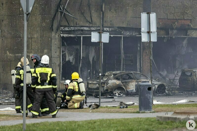 Павший в битве с огнём великан: что осталось от торгового центра «Гиант» на Московском проспекте (фоторепортаж) - Новости Калининграда | Фото: Александр Подгорчук / «Клопс»