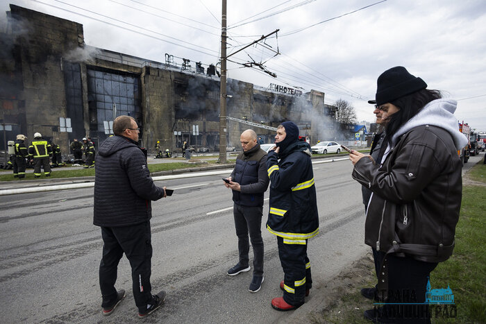 Пожар в ТЦ «Гиант» в Калининграде — фоторепортаж с места ЧП