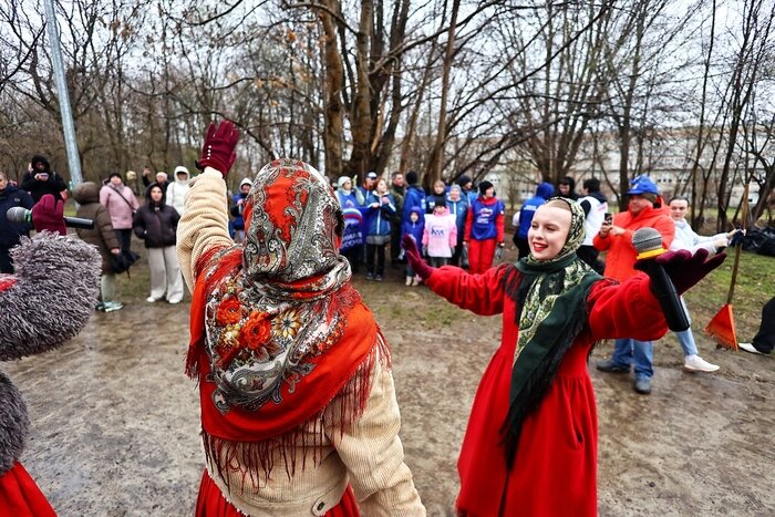 Субботник как праздник | Фото: Александр Подгорчук 