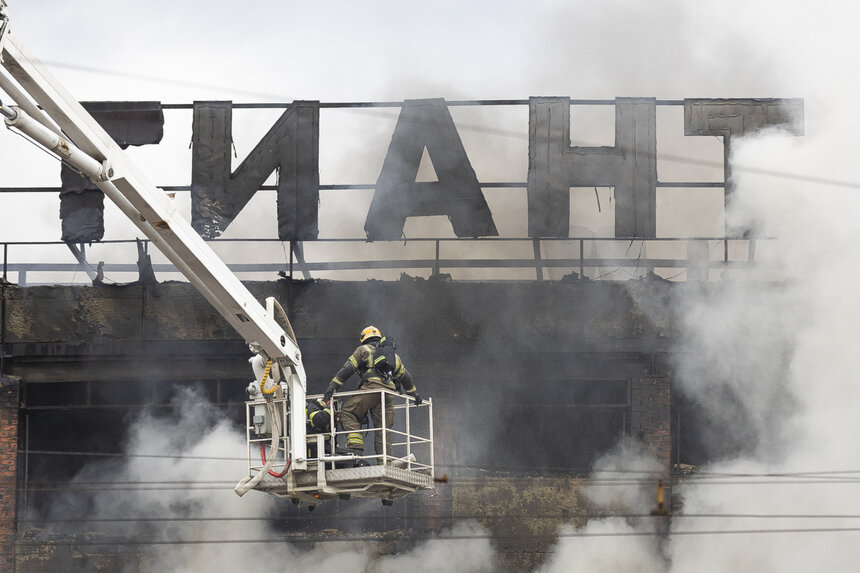 Пожар в калининградском торговом центре  | Фото: Александр Подгорчук 