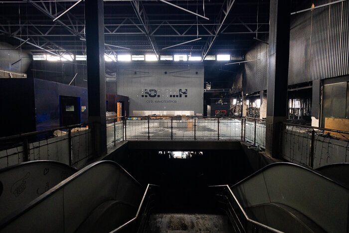 Кинозалы огонь не тронул. | Фото: Александр Подгорчук 