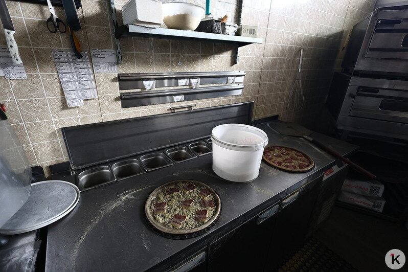 Оплавленные манекены, чёрные стены: как выглядит внутри обезображенный огнём «Гиант» (фоторепортаж)  - Новости Калининграда | Фото: Александр Подгорчук / «Клопс»