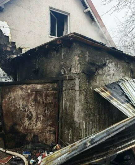 В Зеленоградском районе вспыхнул пристроенный к дому гараж - Новости Калининграда | Фото: МЧС региона