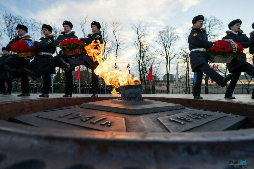 Возложение цветов традиционно пройдёт на мемориале 1200 павшим при штурме Кёнигсберга гвардейцам | Фото: Александр Мелехов