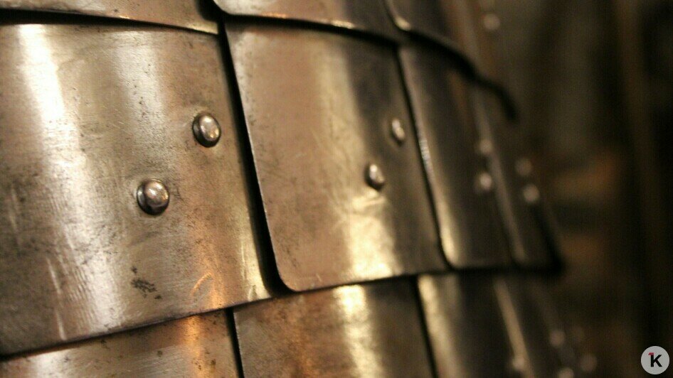 «Ты держишь в руках частичку истории, ты её создатель»: рыцарь замка Нойхаузен — о ремёслах, конных боях и кузнице в гараже - Новости Калининграда | Фото: «Клопс»