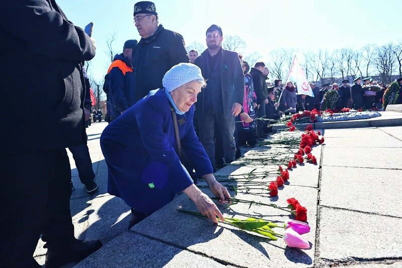 81 год спустя: в Калининграде почтили память героев штурма Кёнигсберга (фоторепортаж) - Новости Калининграда | Фото: Александр Подгорчук / «Клопс»