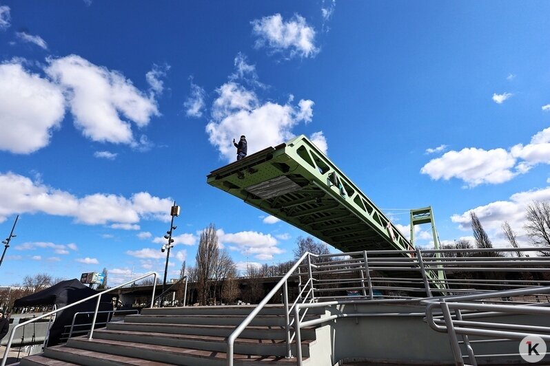 В Калининграде открыли долгожданный пешеходный мост от «Юности» на остров Канта (фоторепортаж) - Новости Калининграда | Фото: Александр Подгорчук / «Клопс»