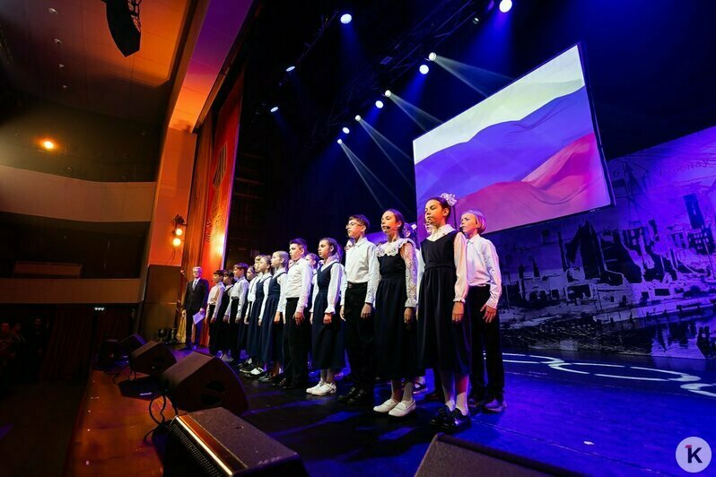 В Калининграде отметили 81-ю годовщину штурма Кёнигсберга масштабным концертом и полевой кухней (фото) - Новости Калининграда | Фото: Александр Подгорчук / «Клопс»