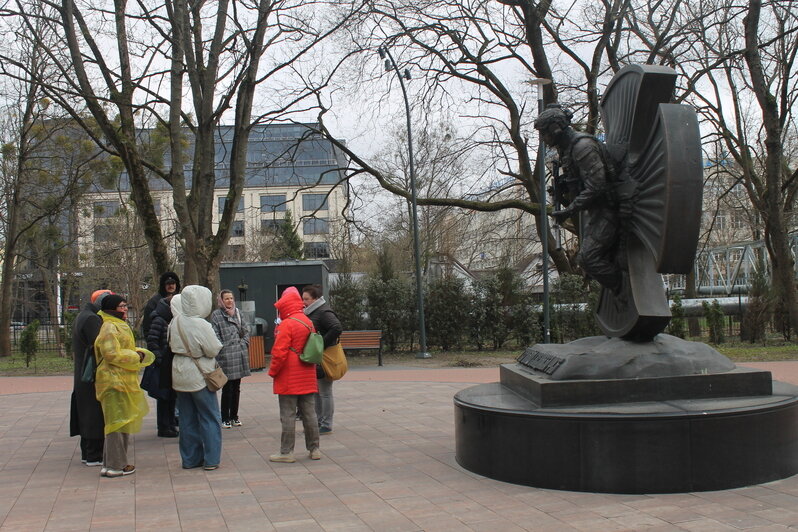 Улица с одним домом и книжный клуб в пивном баре: история Калининграда разбудила детские воспоминания у экскурсантов   - Новости Калининграда | Фото: Алёна Михайлова