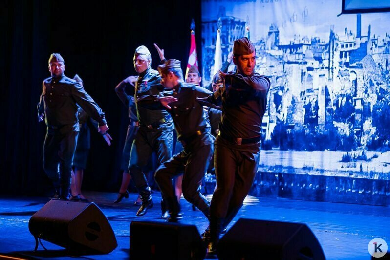 В Калининграде отметили 81-ю годовщину штурма Кёнигсберга масштабным концертом и полевой кухней (фото) - Новости Калининграда | Фото: Александр Подгорчук / «Клопс»