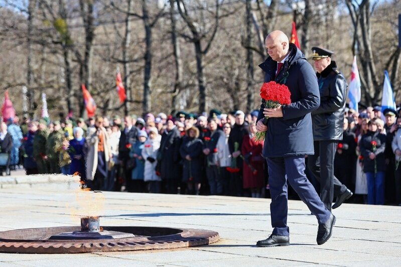 81 год спустя: в Калининграде почтили память героев штурма Кёнигсберга (фоторепортаж) - Новости Калининграда