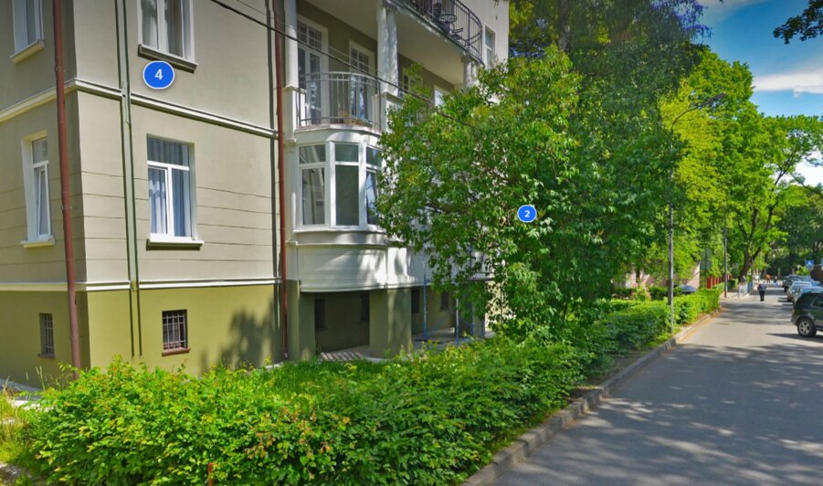 Дом, который охраняет лев: эксперты признали памятником необычное здание на улице Шота Руставели - Новости Калининграда | Скриншот сервиса  «Яндекс.Карты»