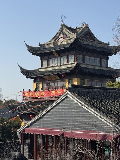 История страны – это город Пекин. Здесь расположены крупнейшие достопримечательности. А в зоопарке, конечно, есть панда | Фото: Евгения Иванкова