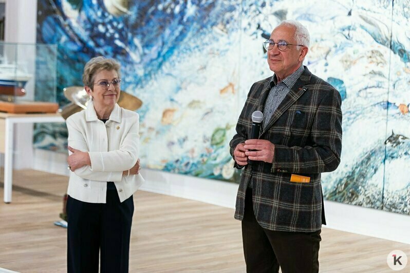 Евгений Гришковец побывал на открытии доски легендарным кораблям на набережной Музея Мирового океана в Калининграде (фото) - Новости Калининграда | Фото: Александр Подгорчук / «Клопс»