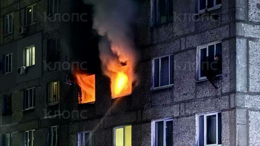 «Могло что-то загореться в мастерской»: что известно о пожаре на Инженерной в Калининграде, где погибла целая семья   - Новости Калининграда | Фото: очевидец