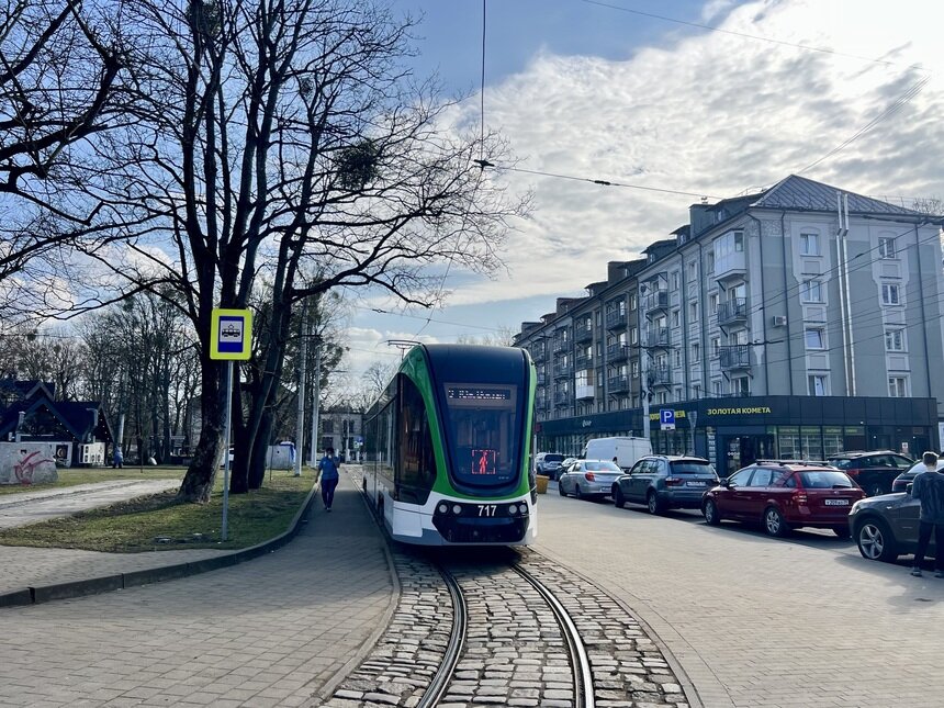 Старые рельсы приведут в порядок | Фото: Оксана Сазонова