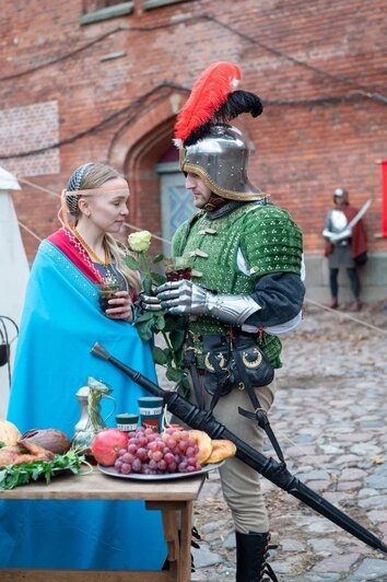 «Ты держишь в руках частичку истории, ты её создатель»: рыцарь замка Нойхаузен — о ремёслах, конных боях и кузнице в гараже - Новости Калининграда | Фото: сообщество «Black Squad - Альтштадт» // «ВКонтакте»
