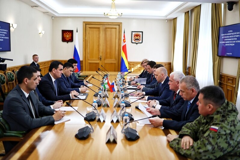 Покоилась в земле 80 лет: Беспрозванных передал землякам героя утерянную в мае 1945 года медаль - Новости Калининграда | Фото: Александр Подгорчук / «Клопс»