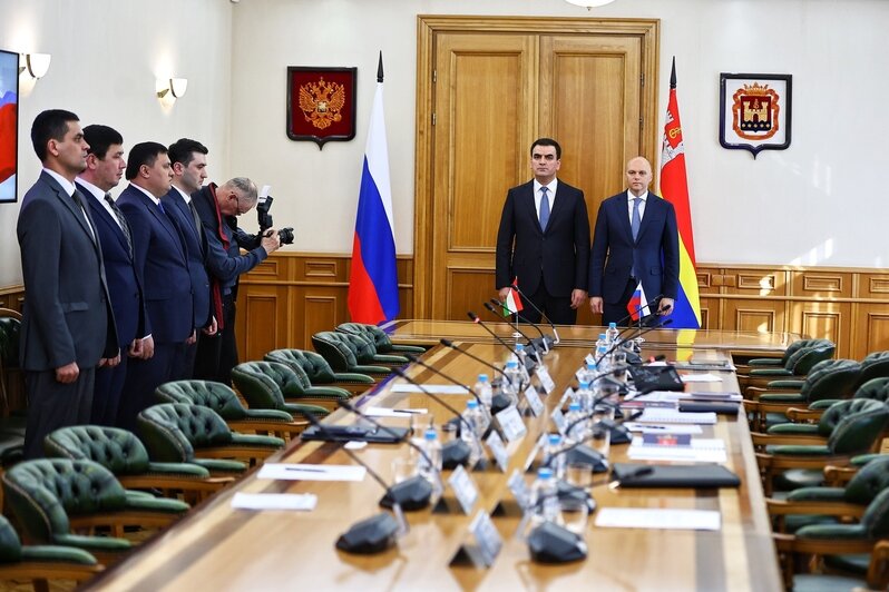 Покоилась в земле 80 лет: Беспрозванных передал землякам героя утерянную в мае 1945 года медаль - Новости Калининграда | Фото: Александр Подгорчук / «Клопс»