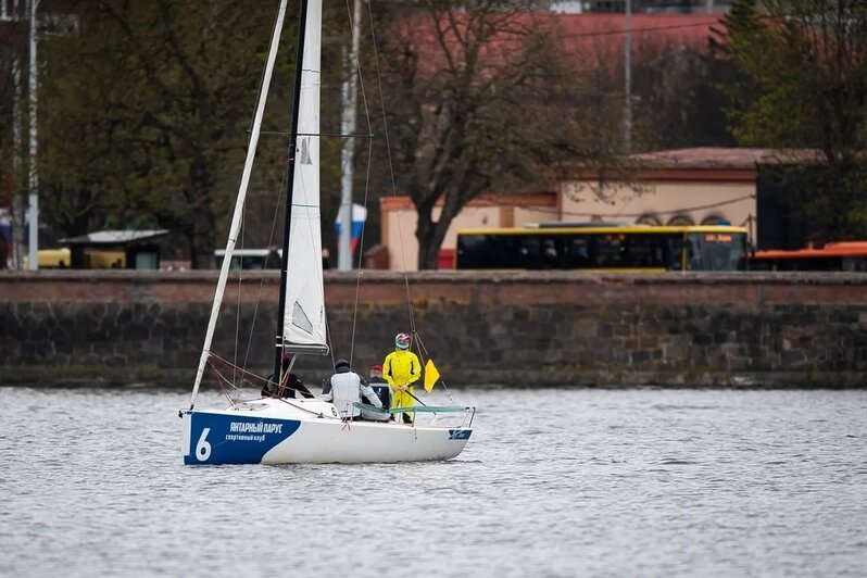 На Верхнем озере яхты вызвали друг друга на дуэль: фоторепортаж   - Новости Калининграда | Фото: Александр Подгорчук / «Клопс»